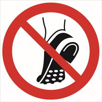 Zakaz wchodzenia w butach